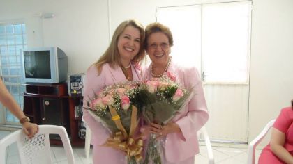 Rede Feminina de Combate ao Cncer Chapec - PRESIDENTE ATUAL TANIS M. Z. LEGAL COM A PRESIDENTE DE HONRA IRACEMA H. CRDOVA